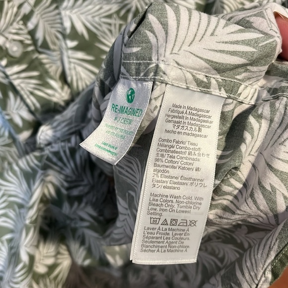 EUC J Crew palm print flex slim cut short sleeve shirt - Picture 4 of 7